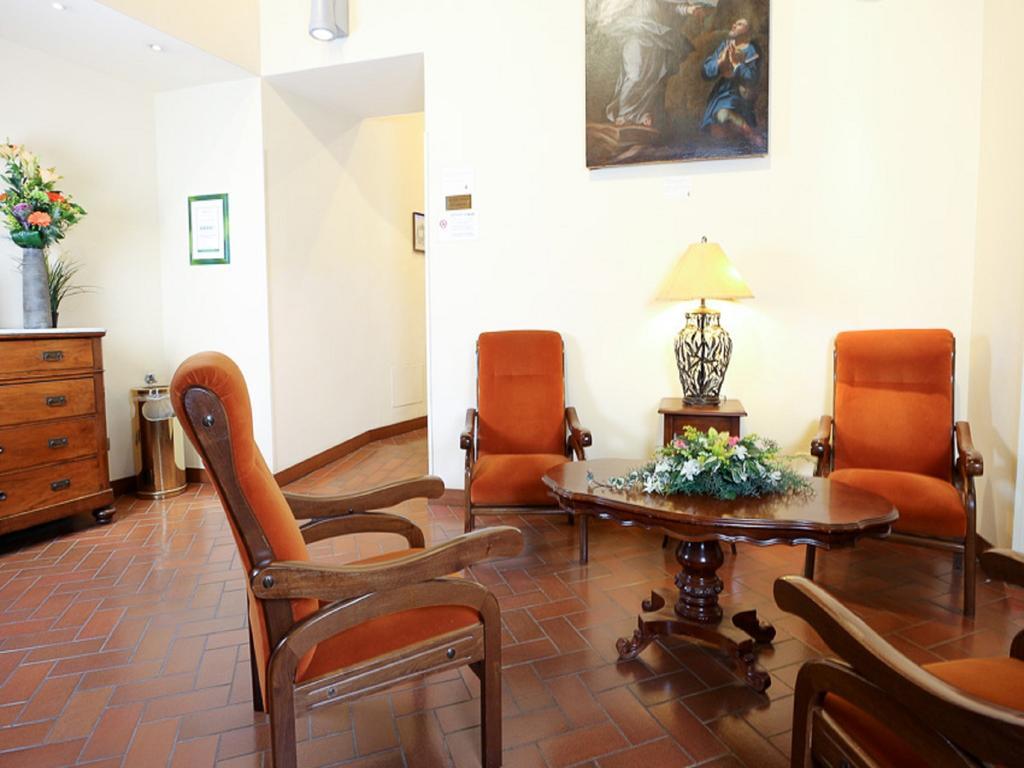 Casa Di Santa Francesca Romana A Ponte Rotto Gasthof