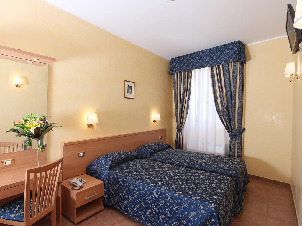 Casa Di Santa Francesca Romana A Ponte Rotto Rom
